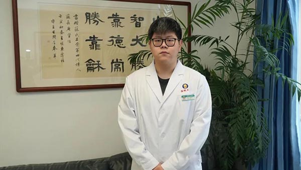 ed5af9d797133d2b9a37c45f6b41d657